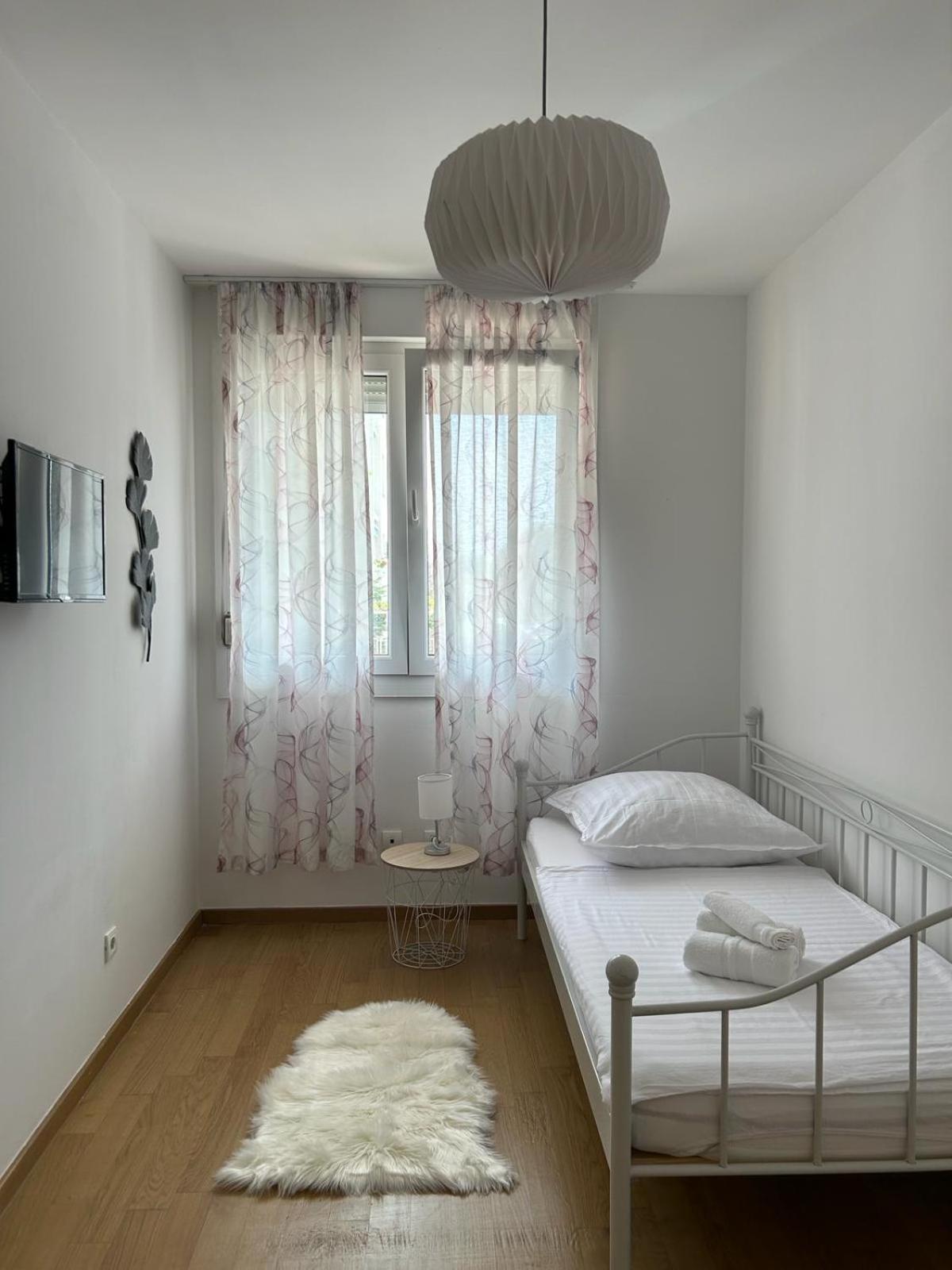 Apartment Dalmatinos Split Znjan Exterior foto