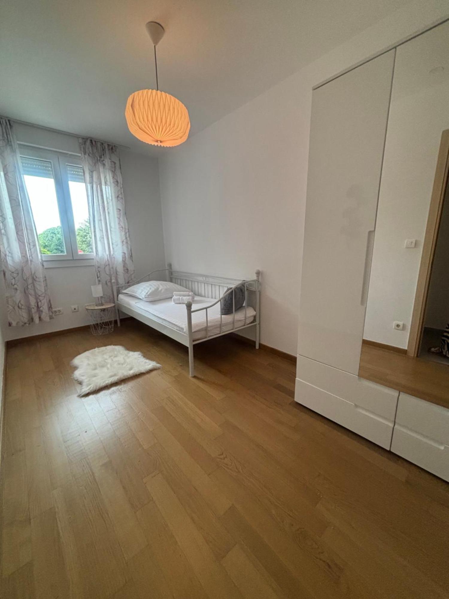 Apartment Dalmatinos Split Znjan Exterior foto