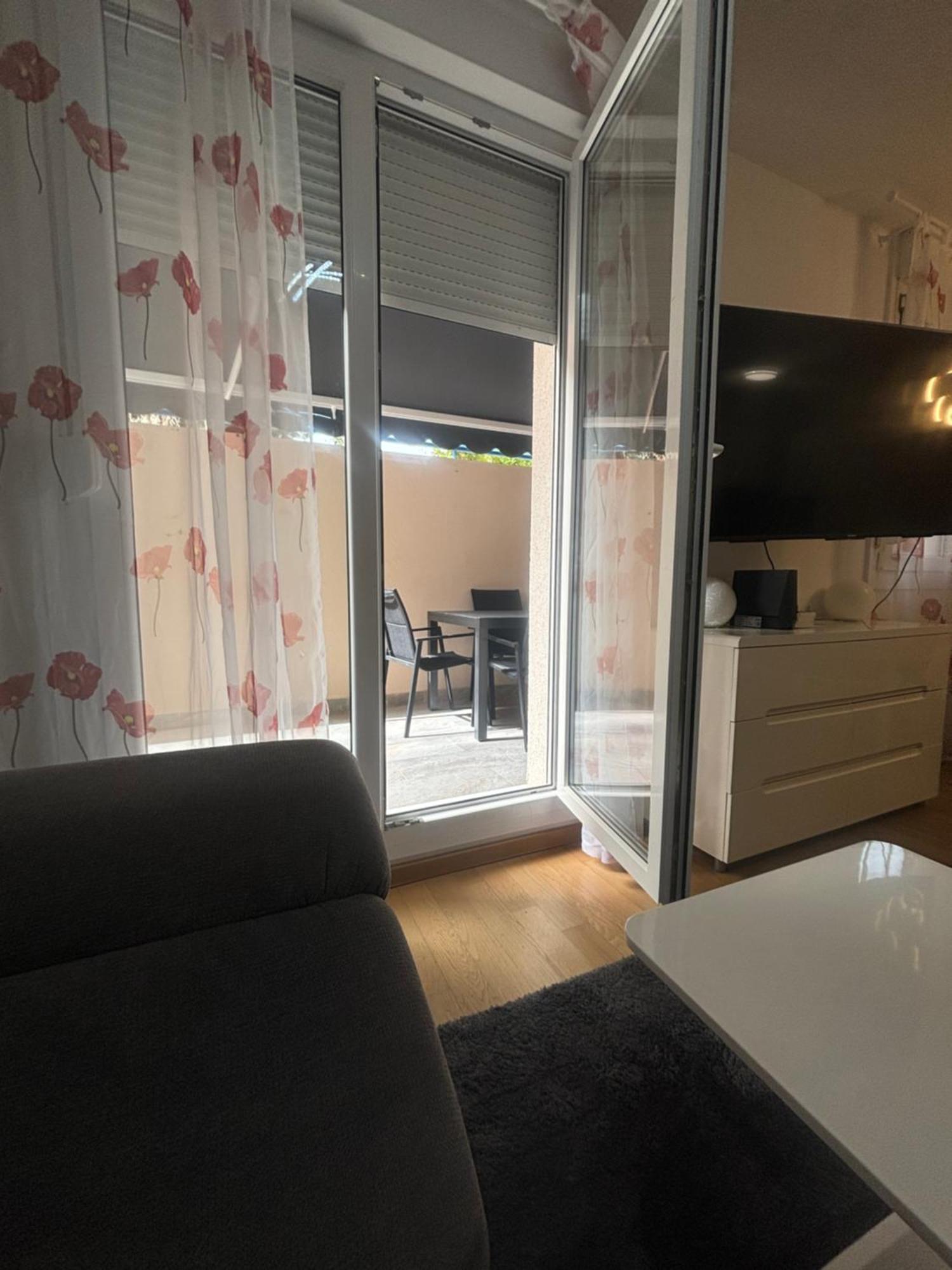 Apartment Dalmatinos Split Znjan Exterior foto