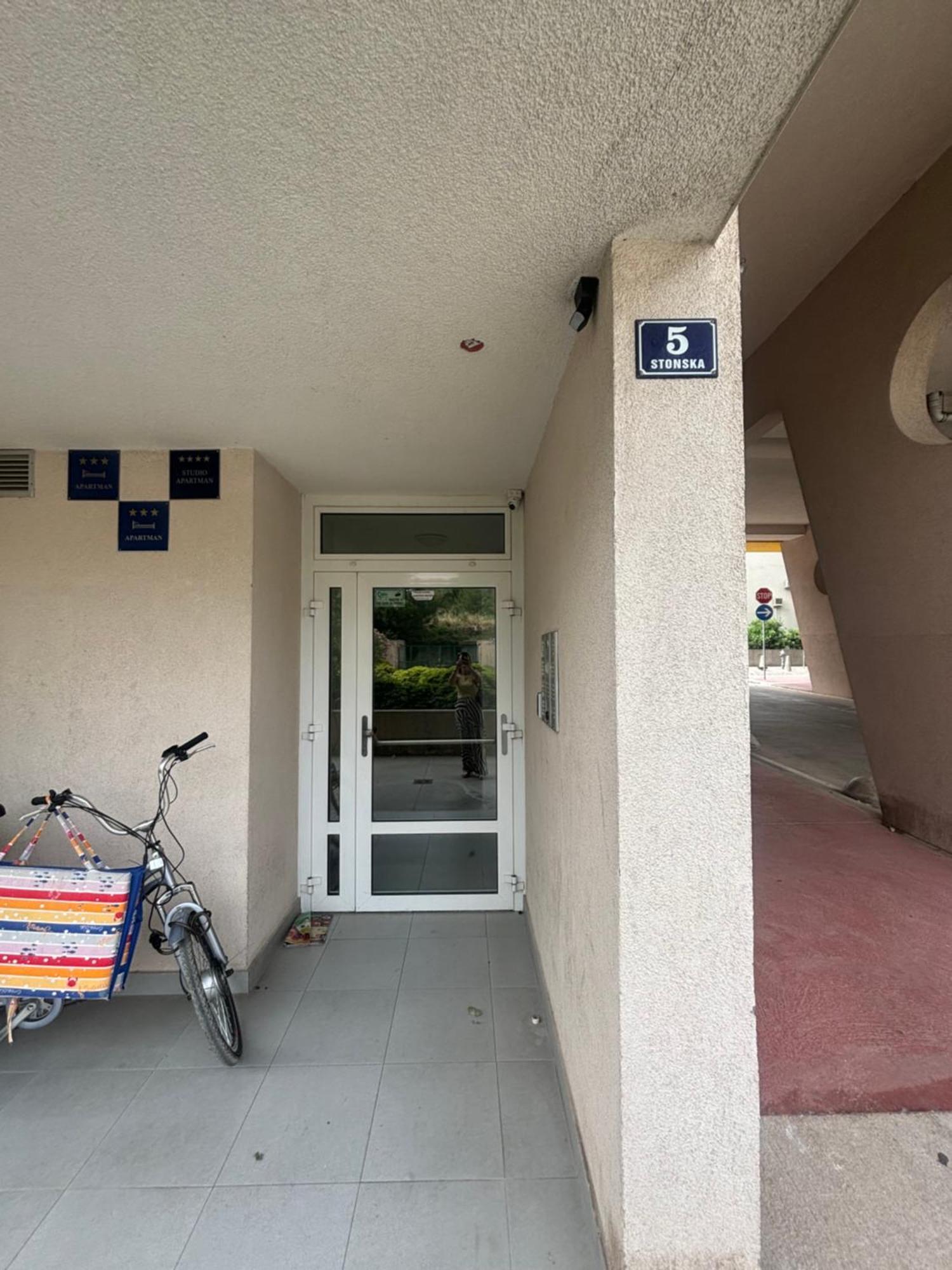 Apartment Dalmatinos Split Znjan Exterior foto
